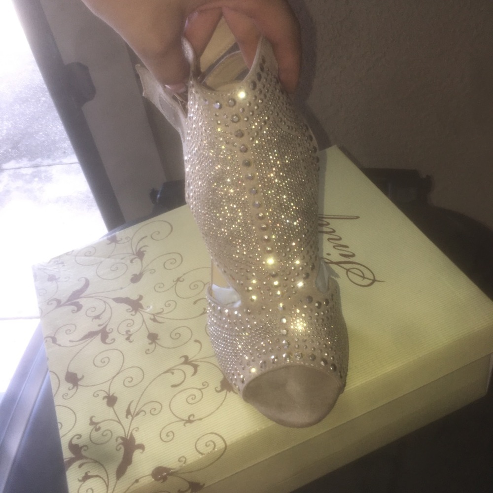 Glitter heels ✨✨